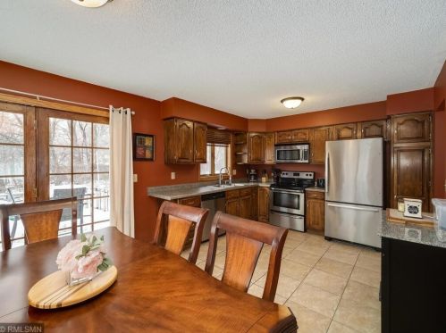 1889 Edgerton St, Saint Paul MN  55117-2447 exterior
