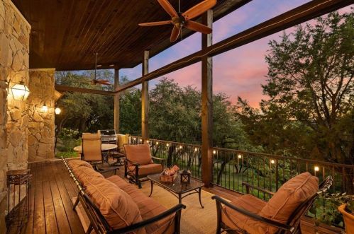 4008 Dry Creek Dr, Austin TX  78731-4825 exterior