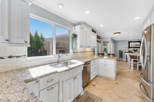 6128 Baja Dr, Anaheim CA  92807-4048 exterior