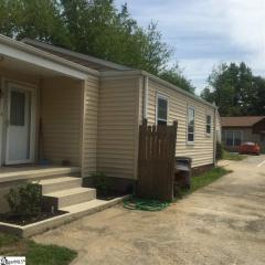 6 Catalina Dr, Greenville, SC 29609-1916