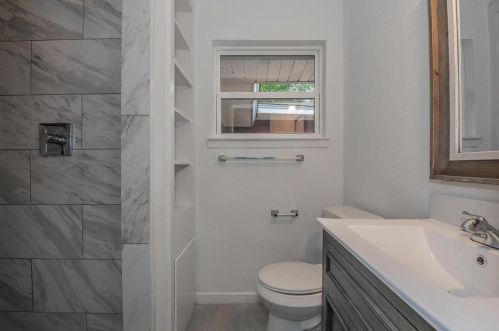 2250 Capri Dr, Fort Worth TX  76114-1949 exterior