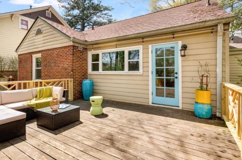 2496 Jefferson Ter, Atlanta GA  30344-2743 exterior