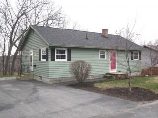 113 Comeau St, Manchester, NH 03102-3851