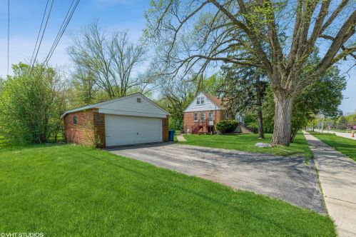 204 Washington St, Itasca, IL 60143-2182