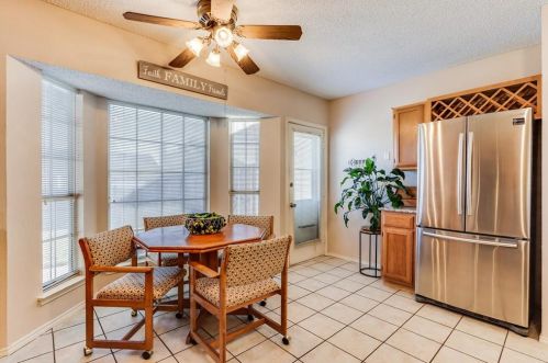 301 Chapman St, Cedar Hill TX 75104-4941 exterior