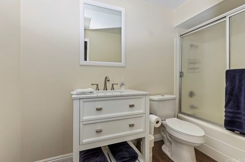 602 Via Zapata, Riverside CA  92507-6424 exterior