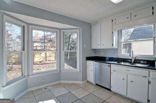 1192 Mountain Springs Dr, Kennesaw GA  30144-5611 exterior