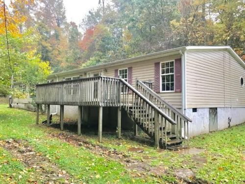 9418 Petros Hwy, Oliver Springs, TN 37840-3920