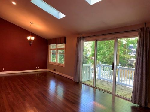 500 Carriage Dr, Atlanta GA  30328-3307 exterior