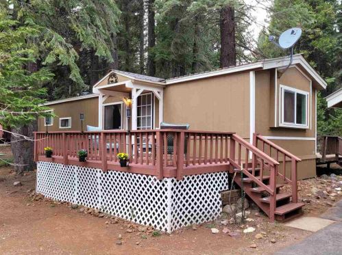 221 Lake View Dr, Peninsula Village, CA 96137-9718