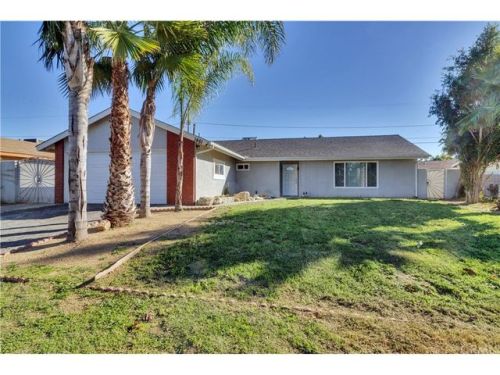 1461 Iris Ave, Bloomington, CA 92316-2124