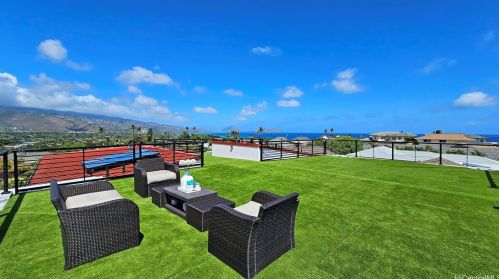 4126 Papu Cir, Honolulu HI  96816-4837 exterior