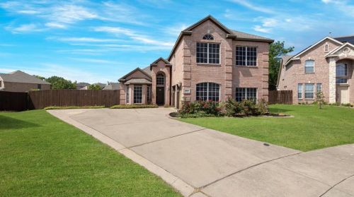 5845 Fathom Dr, Fort Worth TX  76135-7014 exterior