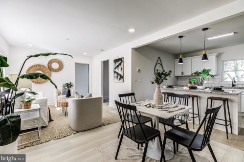 1005 Shore Acres Rd, Arnold MD  21012-1725 exterior