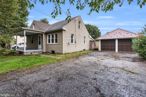 1460 Walnut Bottom Rd, Carlisle, PA 17015-9143