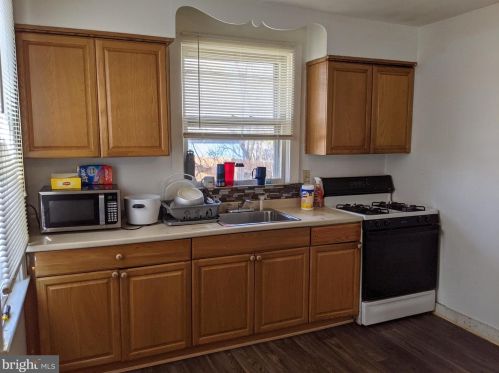 1147 King St, York PA 17403-1841 exterior