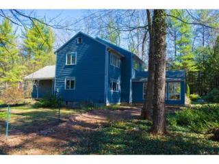 28 Standish Way, Amherst, NH 03031-2811