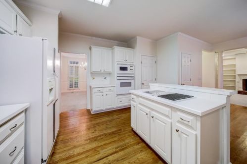 2705 Montclair Pl, Lithonia, GA 30078-7341