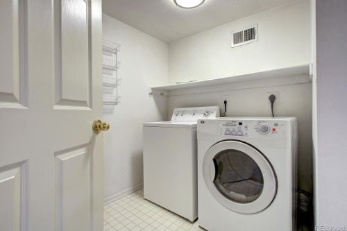 4605 Yosemite St, Denver CO  80237-2515 exterior