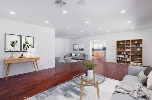 2727 Lamer St, Burbank, CA 91504-1650