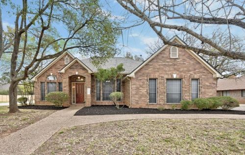 3201 Doe Run, Austin, TX 78748-1881