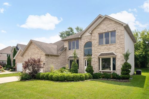 357 Sleepy Hollow Ln, Addison, IL 60101-6529