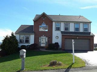 602 Tallyho Dr, Greensburg, PA 15601-8078