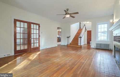 437 Carlisle St, Hanover PA 17331-2188 exterior