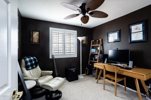 865 Links Vw Dr, Simi Valley CA 93065-6661 exterior