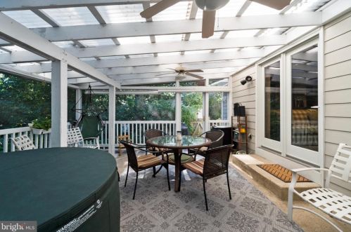 181 Berrywood Dr, Severna Park MD 21146-2030 exterior