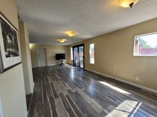 14524 Loness Ave, Compton, CA 90220-1250
