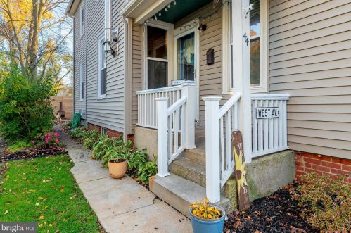 44 West Ave, Pilesgrove, NJ 08098-1107