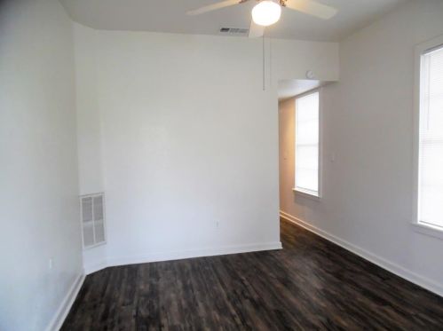 5312 Ash Ln, Dallas TX  75223-1802 exterior