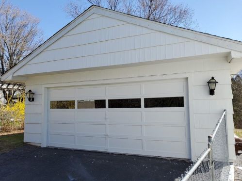 23 Sunrise Cir, Wallingford CT  06492-3253 exterior