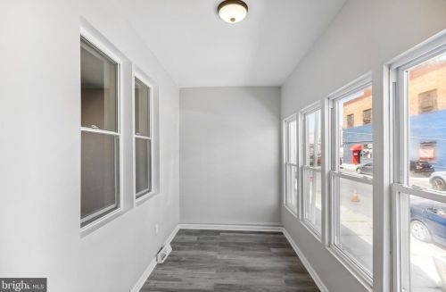 5940 Locust St, Philadelphia, PA 19139-3830