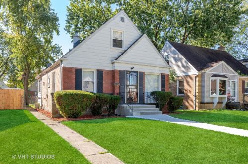 35 166th St, Calumet City, IL 60409-6208