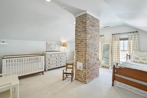 445 Clifton Rd, Atlanta GA  30307-1705 exterior