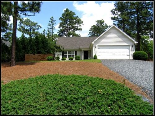 140 New Bedford Cir, Pinehurst, NC 28374-7008