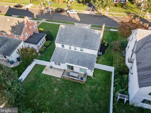 711 Greenman Rd, Tavistock NJ  08033-2719 exterior