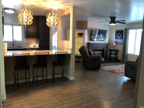256 Brookdale Dr, Vacaville, CA 95687-6268