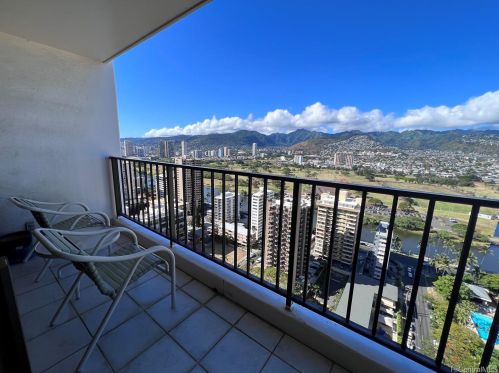 201 Ohua Ave, Honolulu HI  96815-3653 exterior