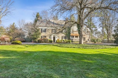 253 Woodland Rd, Madison, NJ 07940-2715