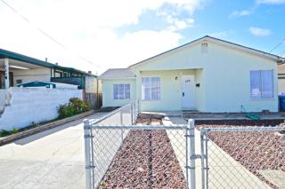 770 Elm Ave, Seaside, CA 93955-4310