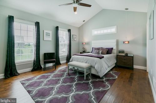 212 Shade Tree Dr, Lancaster PA  17603-5074 exterior