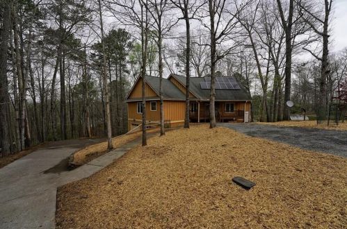 24 Noah Cir, Ellijay, GA 30540-6168