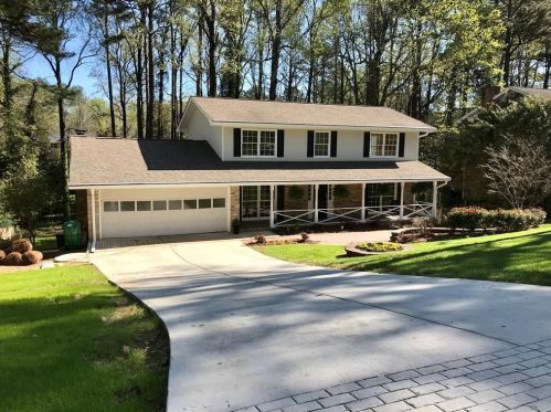 3113 Castaway Ln, Atlanta GA  30341-4620 exterior