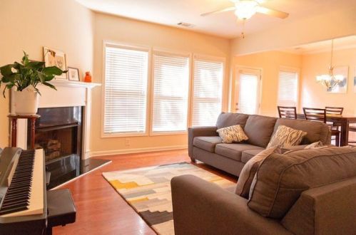 1644 Caswell Pkwy, Marietta GA  30060-9271 exterior