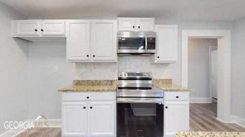 266 Hamilton E Holmes Dr, Atlanta GA  30318-7413 exterior