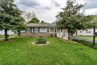 1666 Susan Ave, Lancaster, PA 17602-3944
