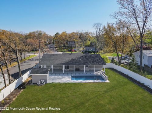 57 Raleigh Ct, Tinton Falls NJ 07724-2128 exterior